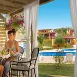 Aminess Planet Maravea Homes 假日公园