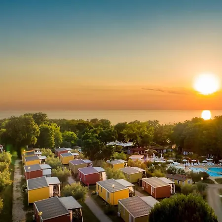 Aminess Planet Homes Maravea 4*